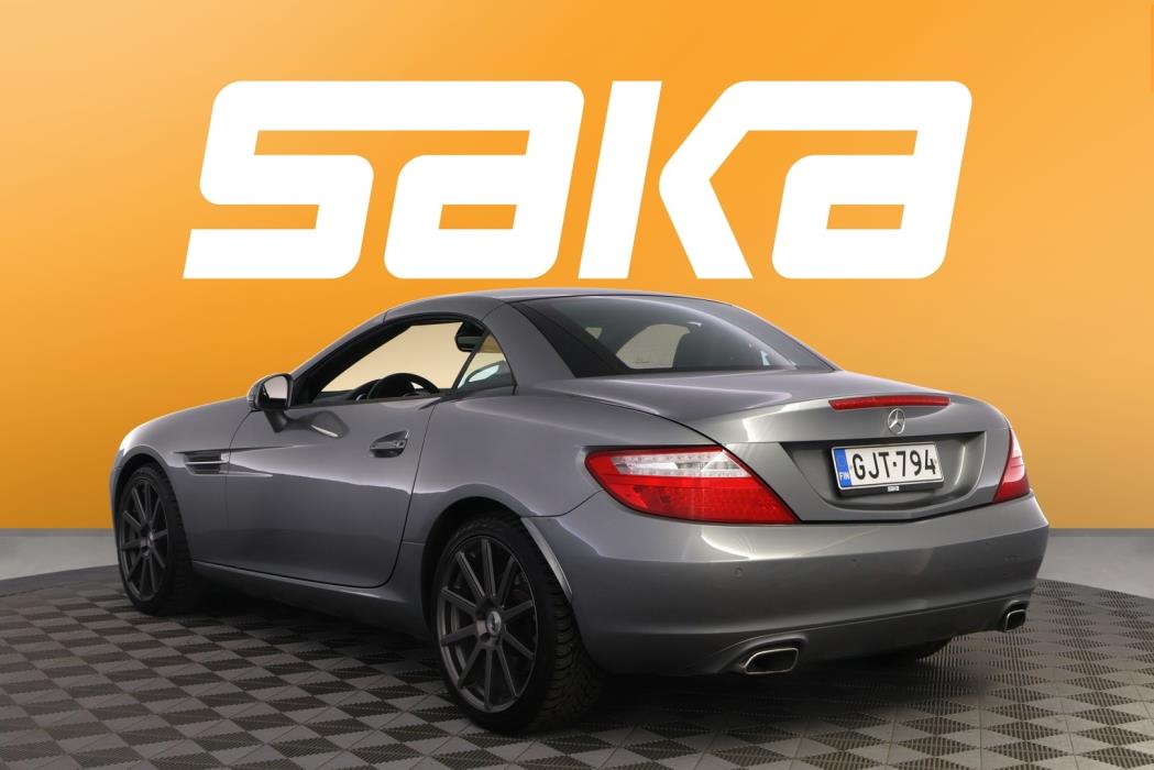 MERCEDES-BENZ SLK 2012
