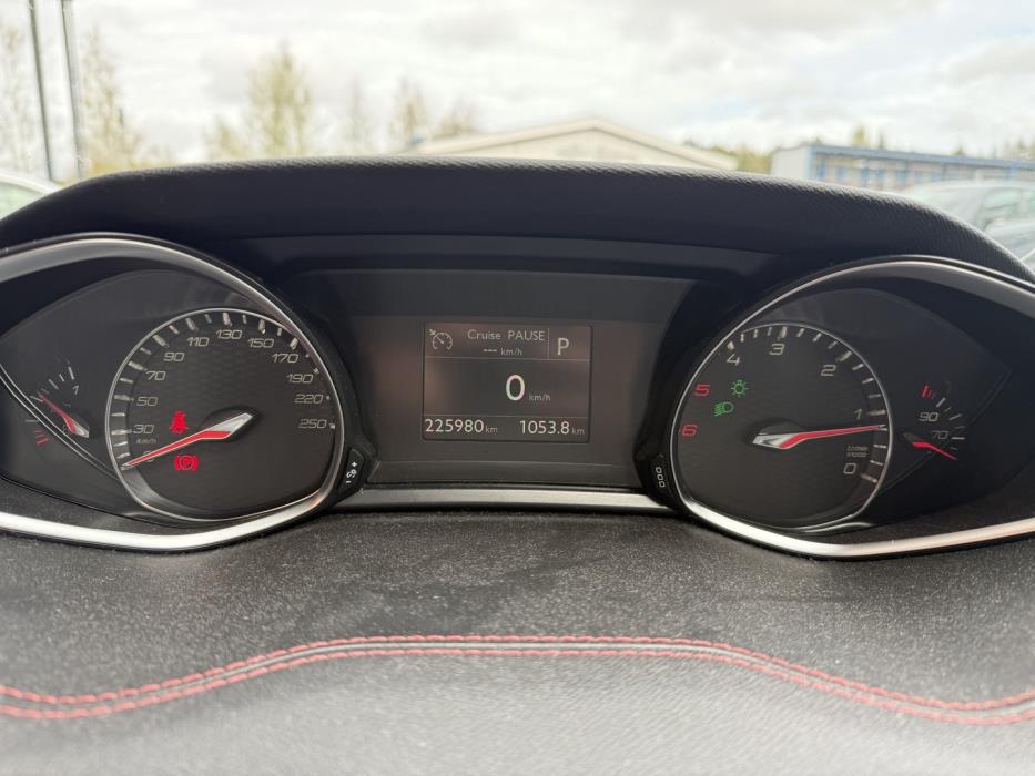 PEUGEOT 308 2015