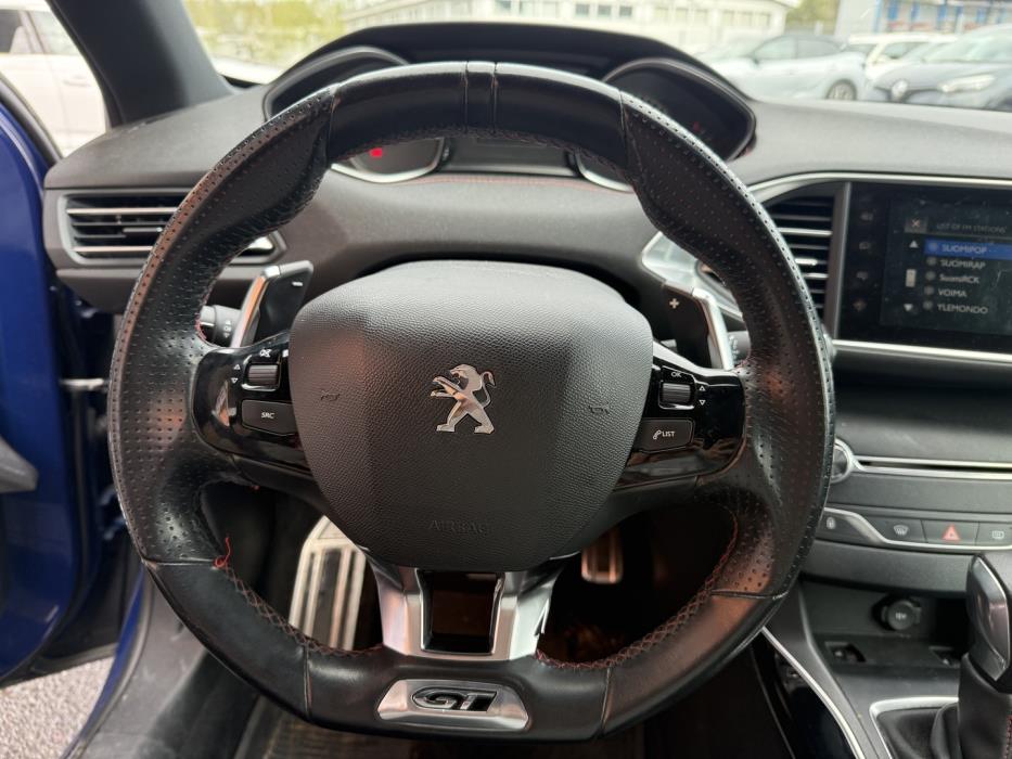 PEUGEOT 308 2015