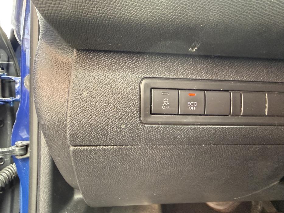 PEUGEOT 308 2015