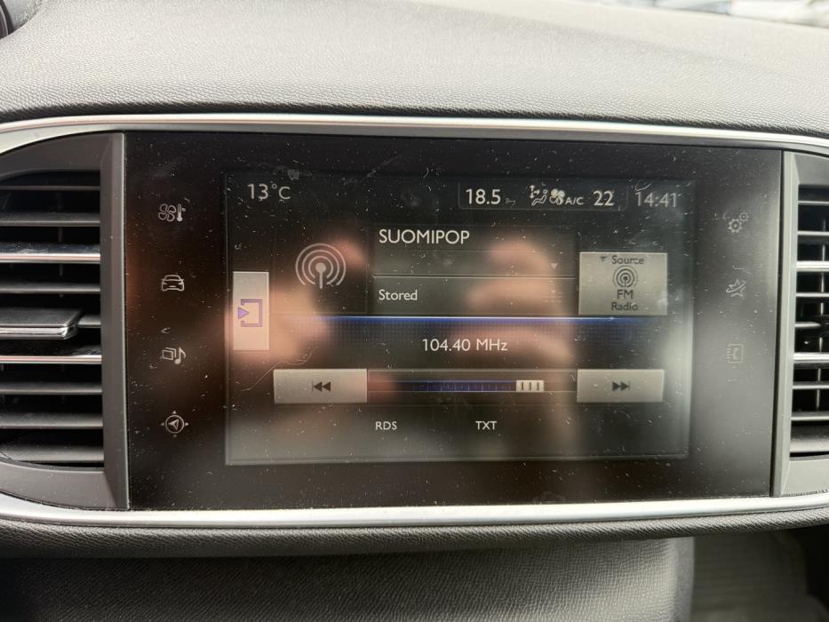 PEUGEOT 308 2015