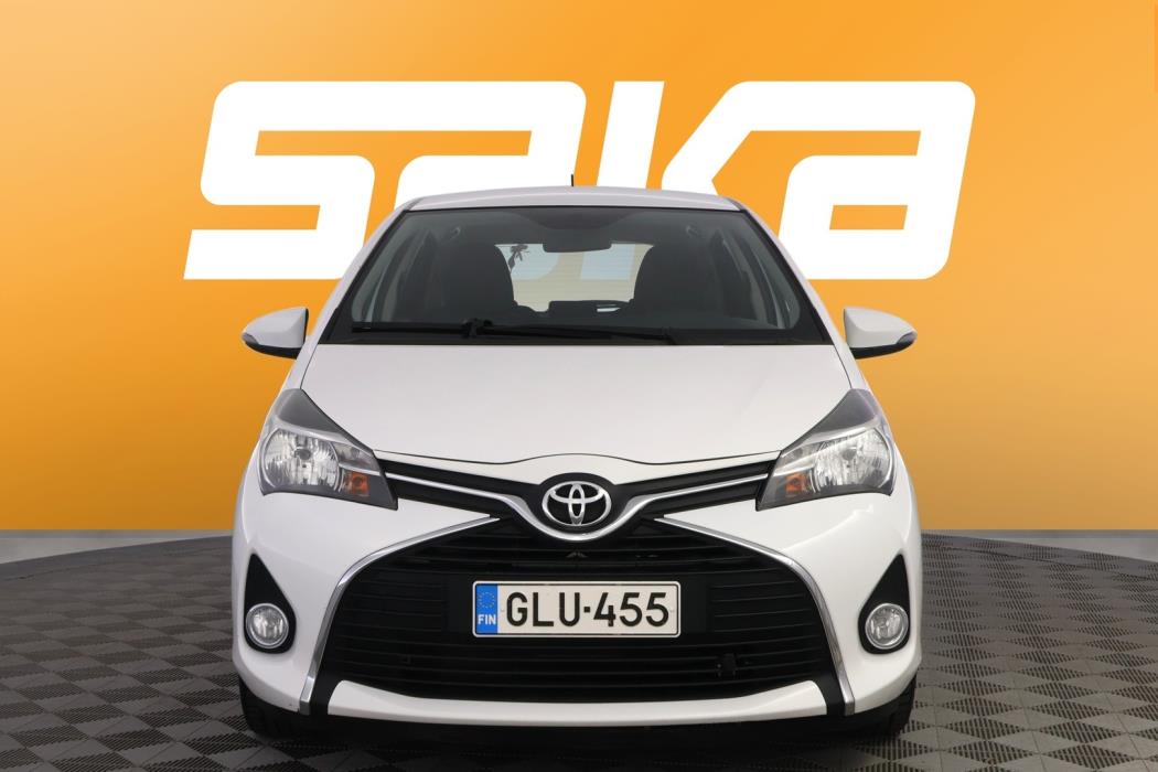 TOYOTA Yaris 2016