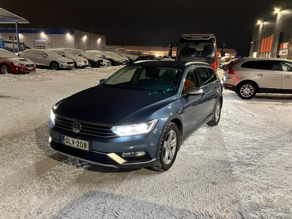VOLKSWAGEN Passat 2016