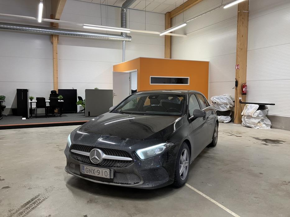 MERCEDES-BENZ A 2019