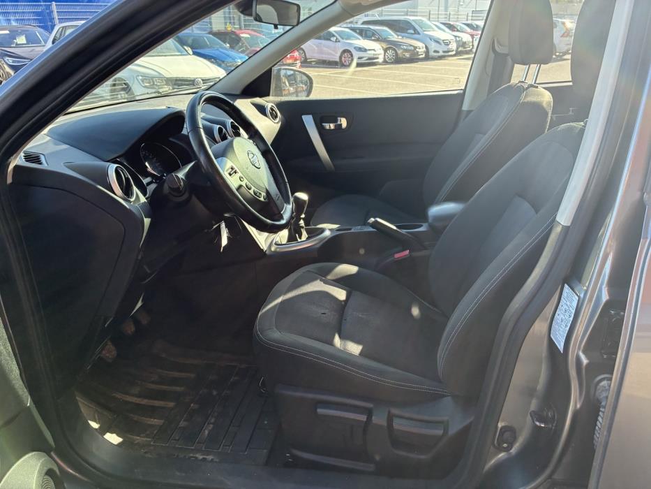 NISSAN Qashqai+2 2012