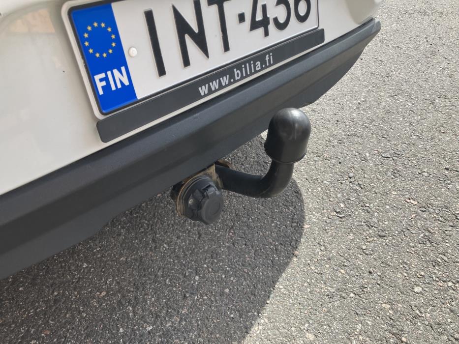 VOLVO V40 2018