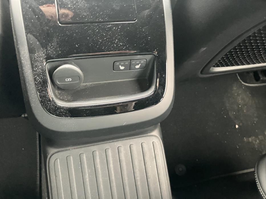 VOLVO V60 2022
