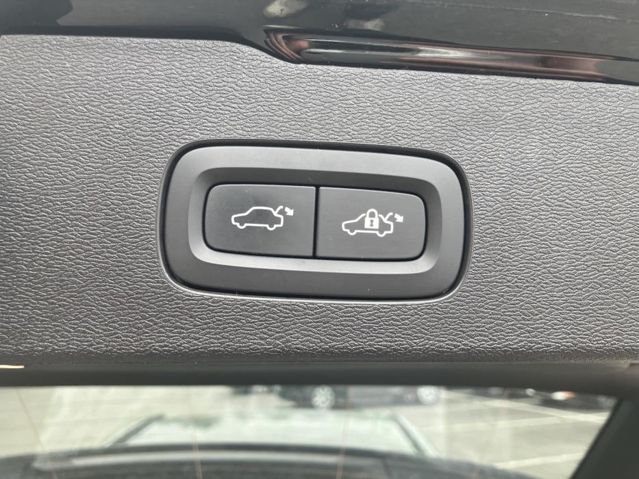 VOLVO V60 2022