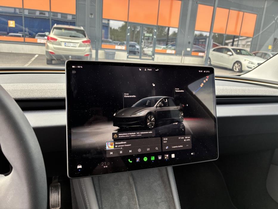 TESLA Model 3 2024