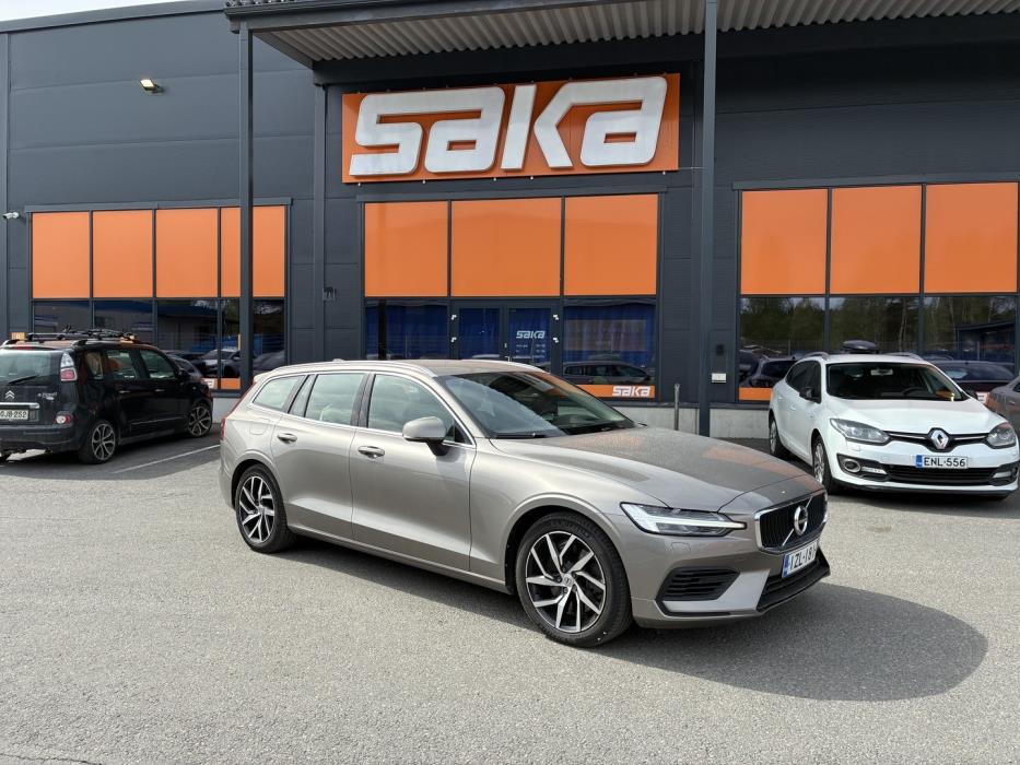 VOLVO V60 2020
