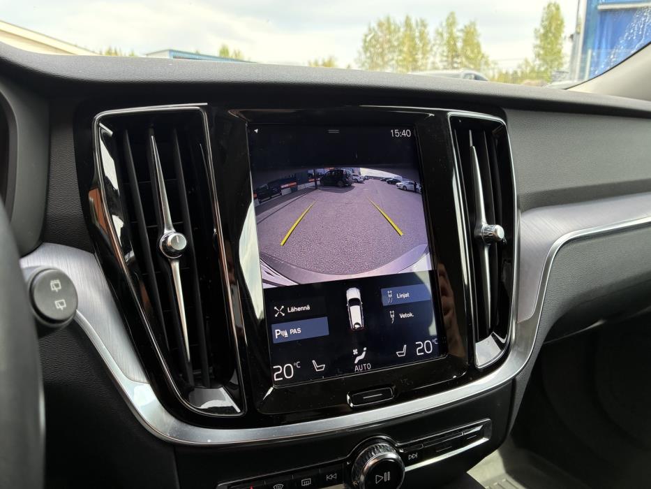 VOLVO V60 2020