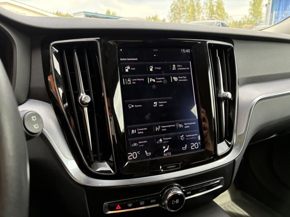 VOLVO V60 2020