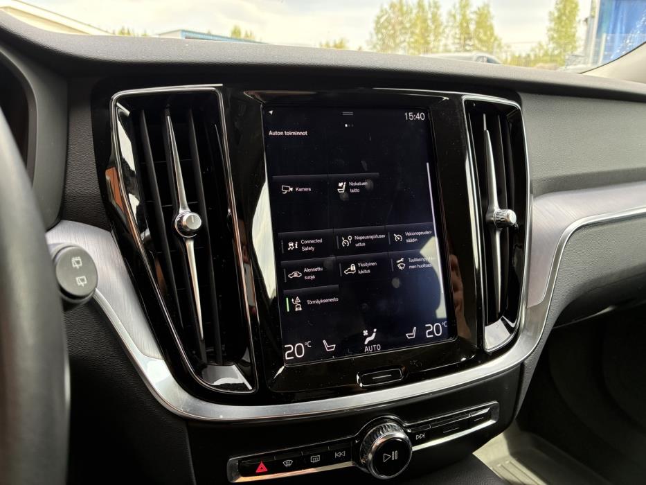 VOLVO V60 2020