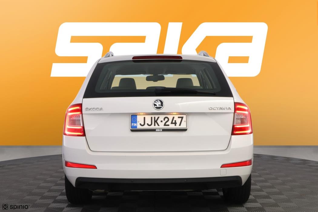 SKODA Octavia 2015