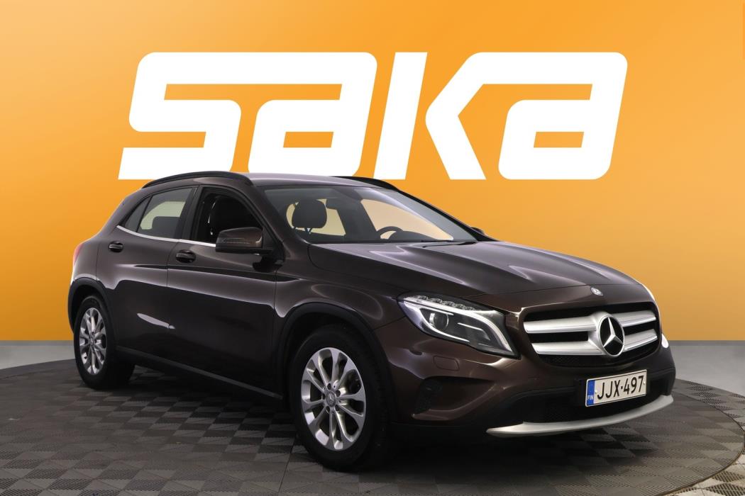MERCEDES-BENZ GLA 2016
