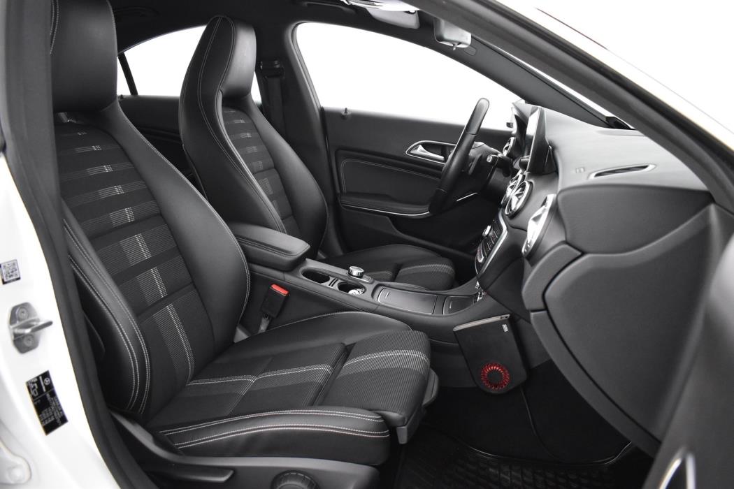 MERCEDES-BENZ CLA 2018
