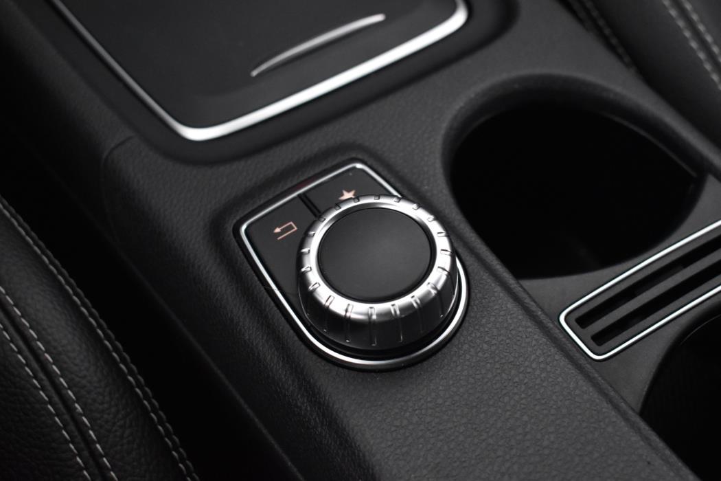 MERCEDES-BENZ CLA 2018