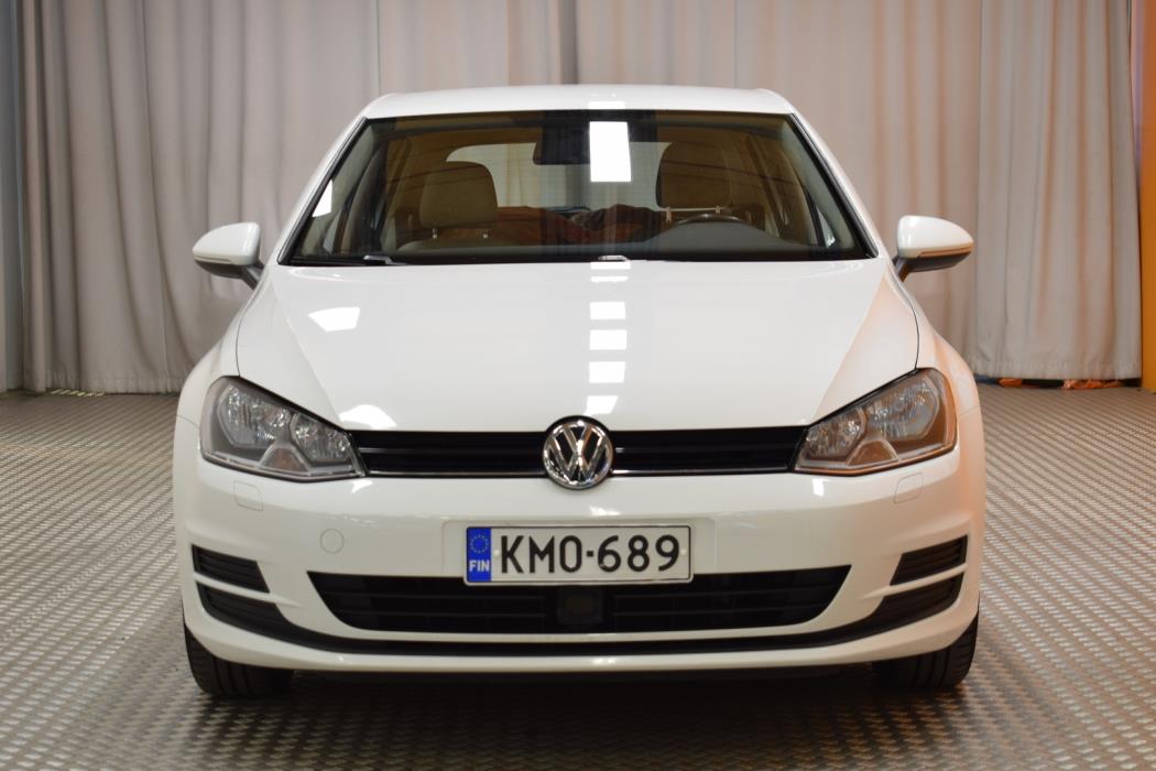VOLKSWAGEN Golf 2015