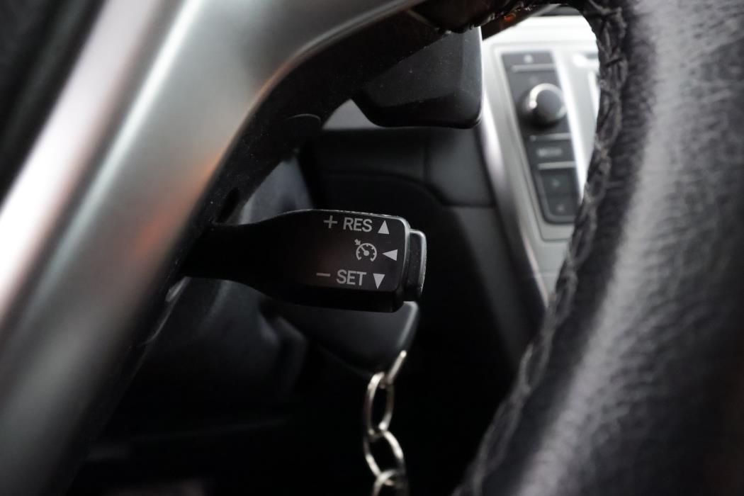 TOYOTA Avensis 2014