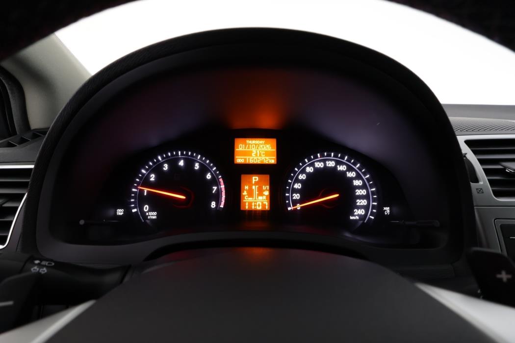 TOYOTA Avensis 2014
