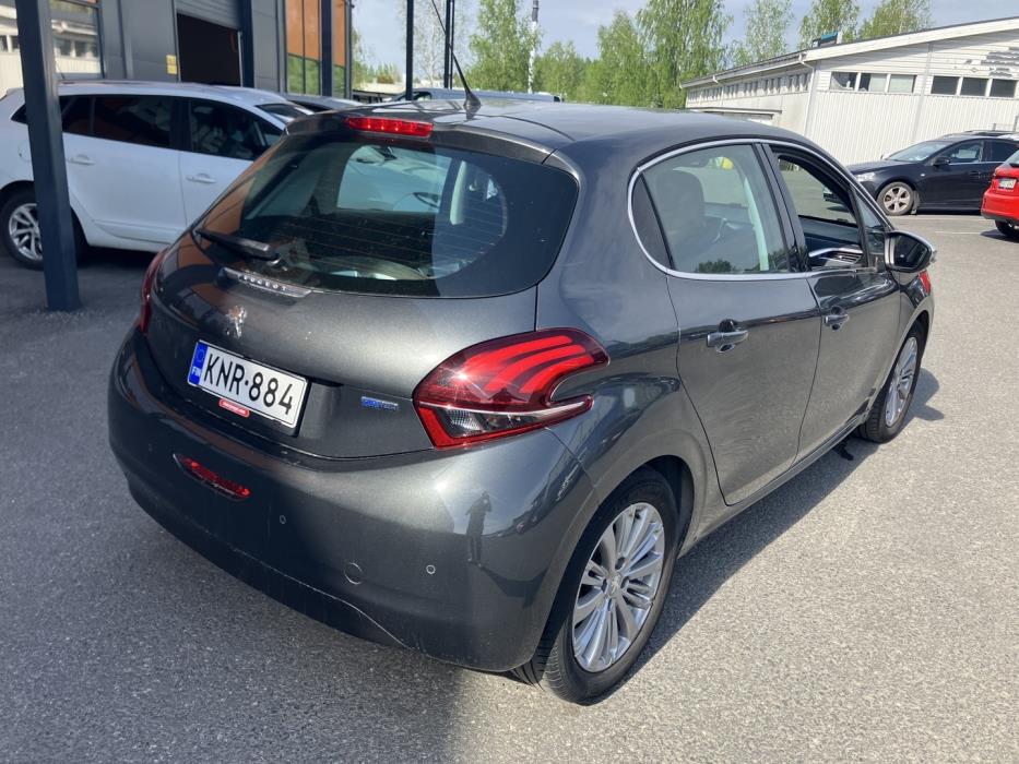 PEUGEOT 208 2016