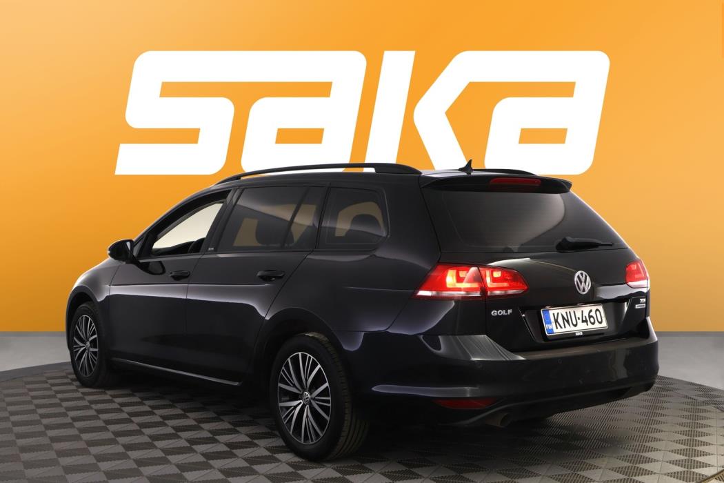 VOLKSWAGEN Golf 2016