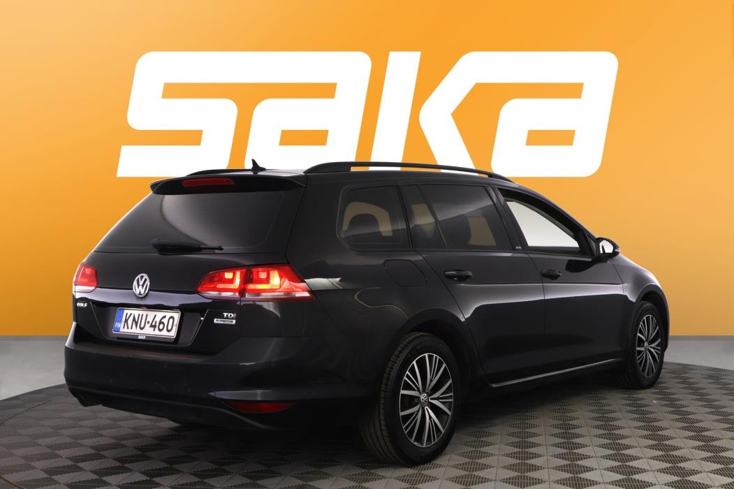 VOLKSWAGEN Golf 2016
