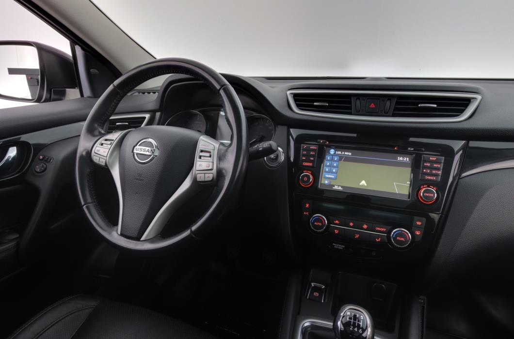 NISSAN Qashqai 2017