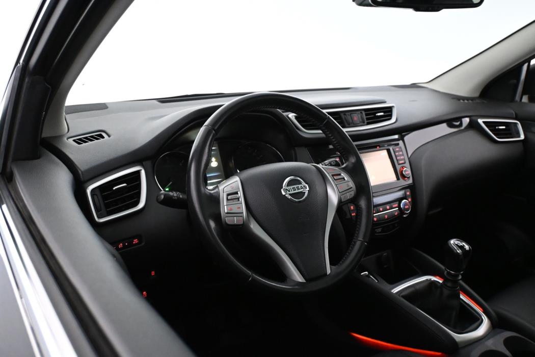 NISSAN Qashqai 2017