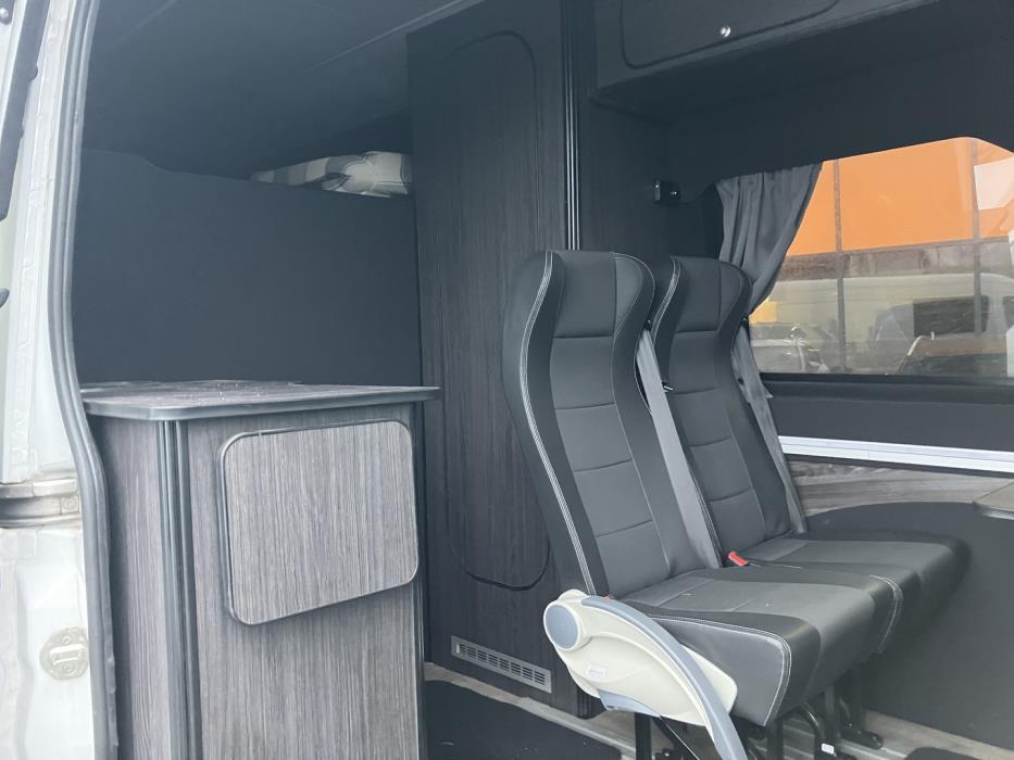 MERCEDES-BENZ Sprinter 2020