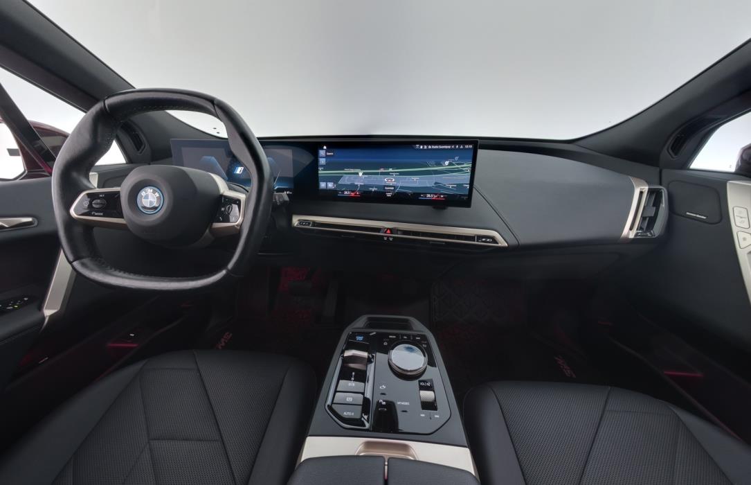 BMW iX 2023