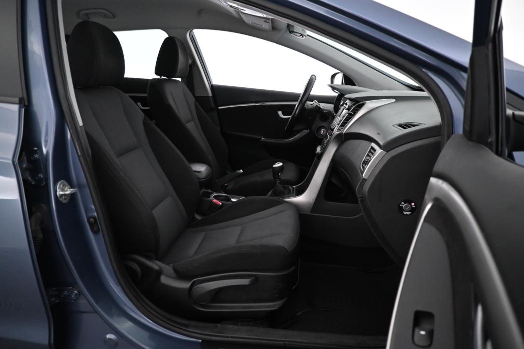 HYUNDAI i30 Wagon 2013