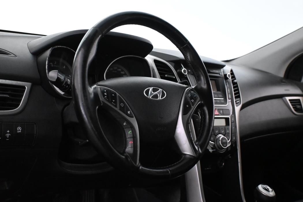 HYUNDAI i30 Wagon 2013