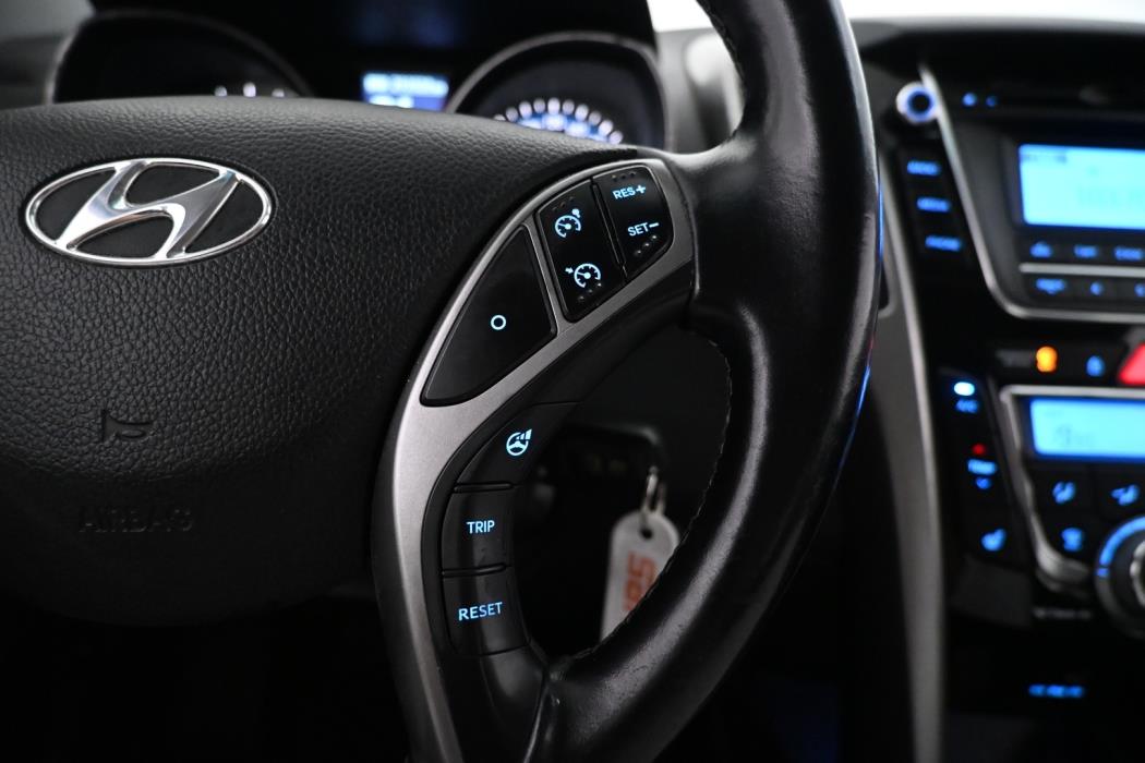 HYUNDAI i30 Wagon 2013
