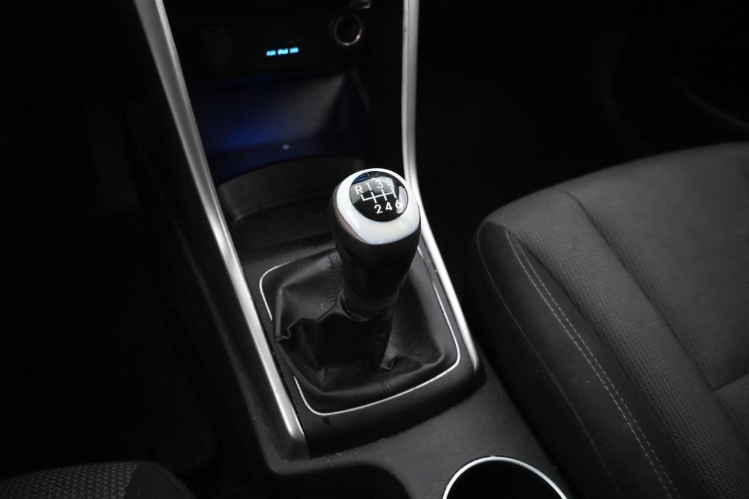HYUNDAI i30 Wagon 2013