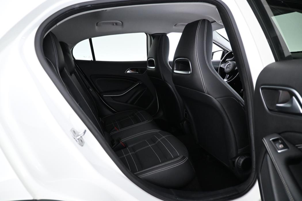 MERCEDES-BENZ GLA 2017