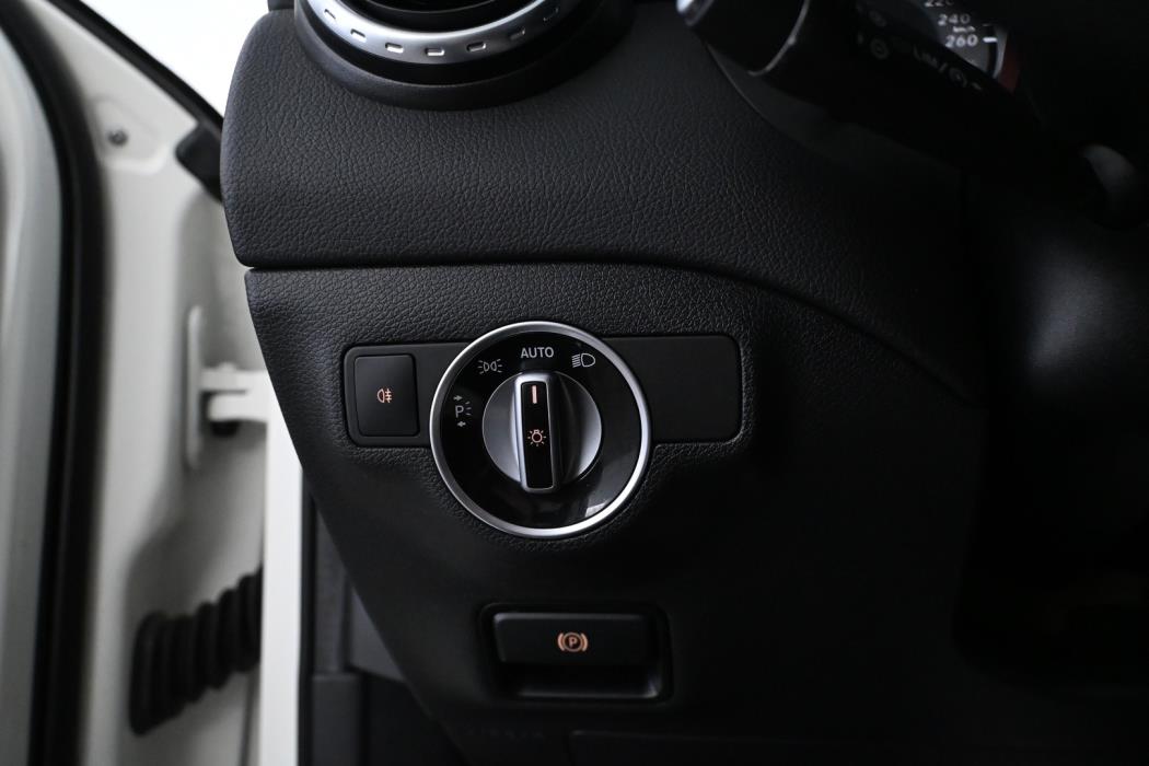 MERCEDES-BENZ GLA 2017