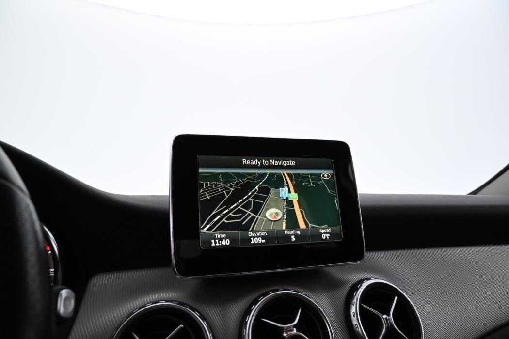 MERCEDES-BENZ GLA 2017