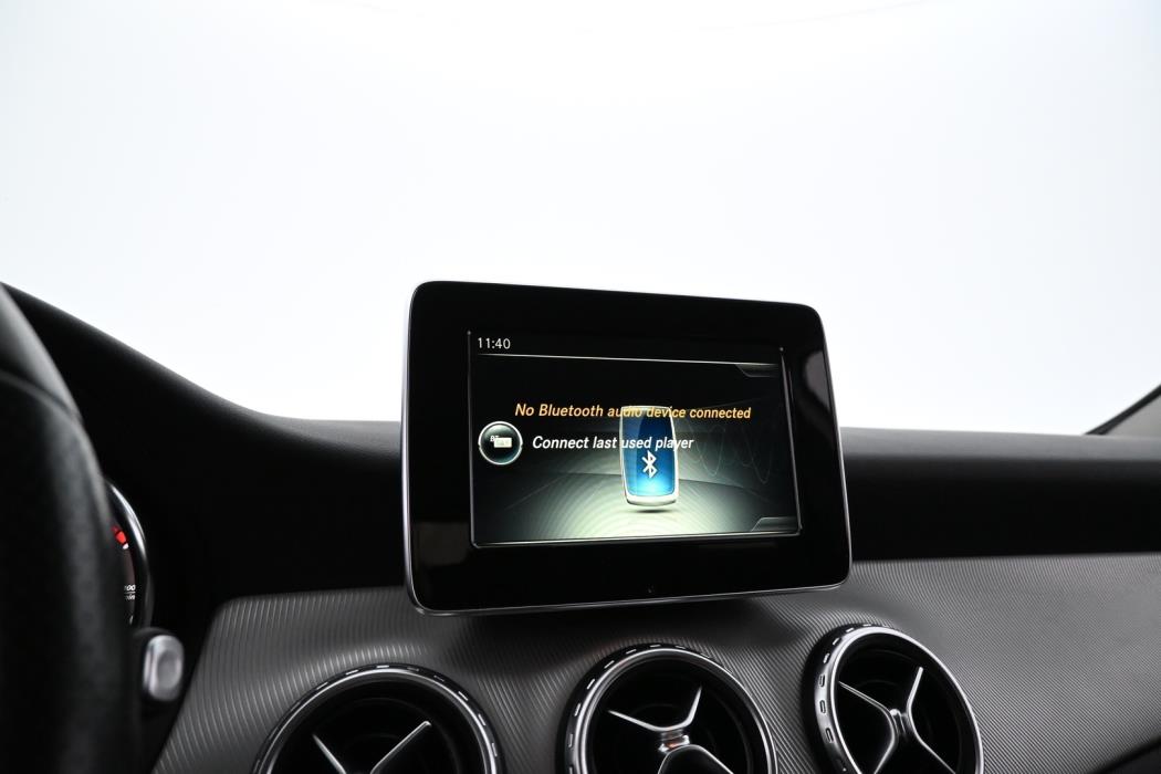 MERCEDES-BENZ GLA 2017