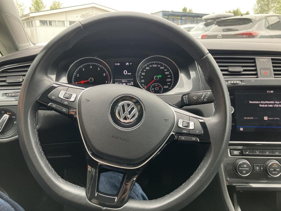 VOLKSWAGEN Golf 2019