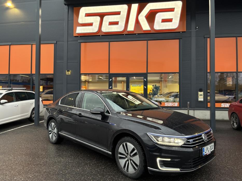 VOLKSWAGEN Passat 2018