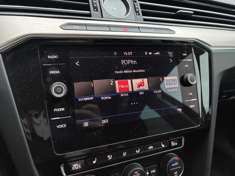 VOLKSWAGEN Passat 2018