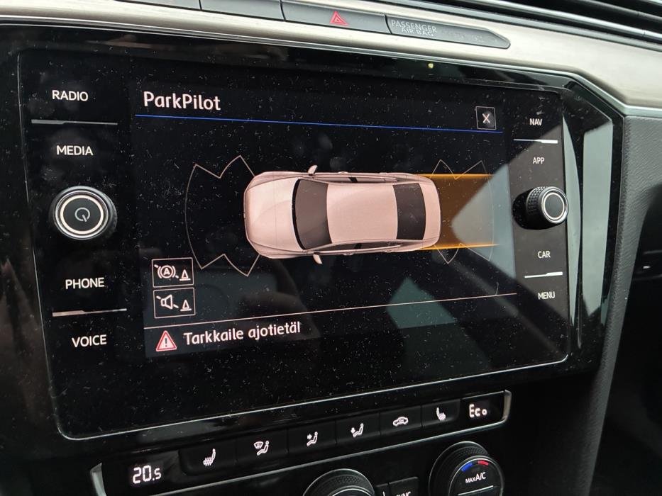 VOLKSWAGEN Passat 2018