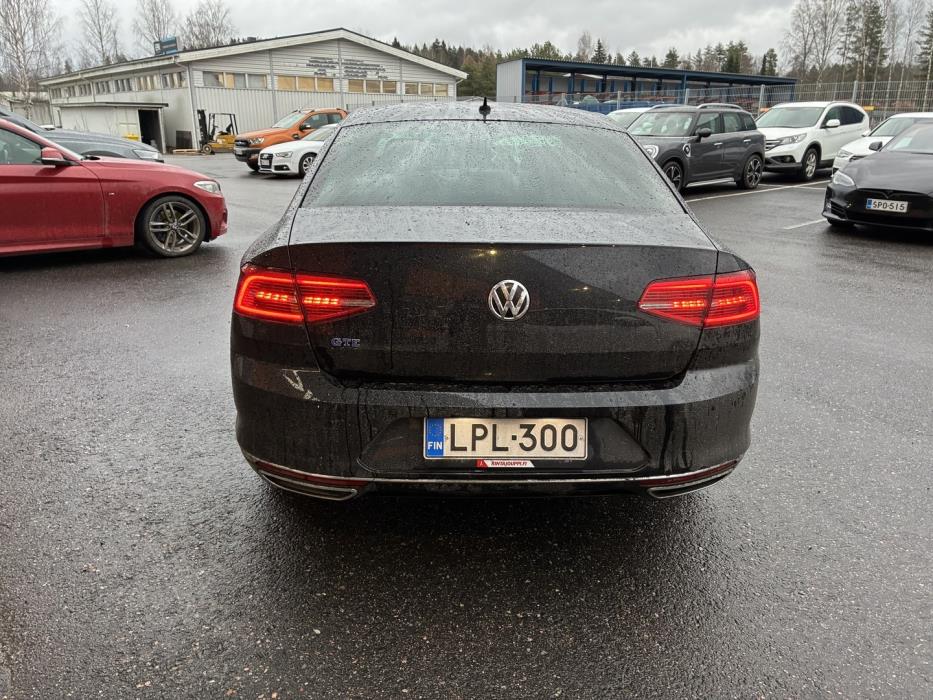 VOLKSWAGEN Passat 2018