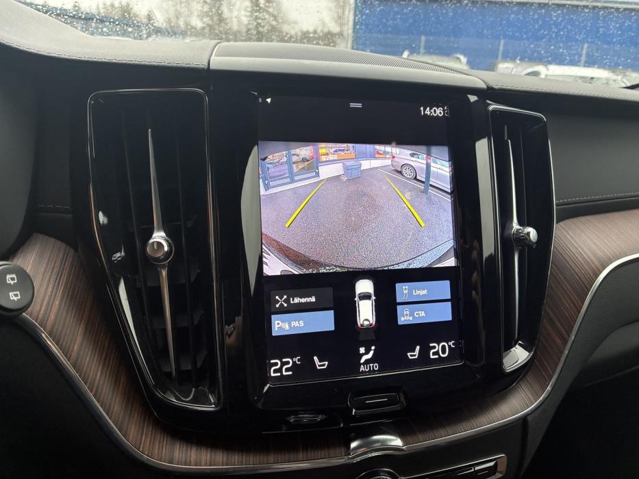 VOLVO XC60 2021