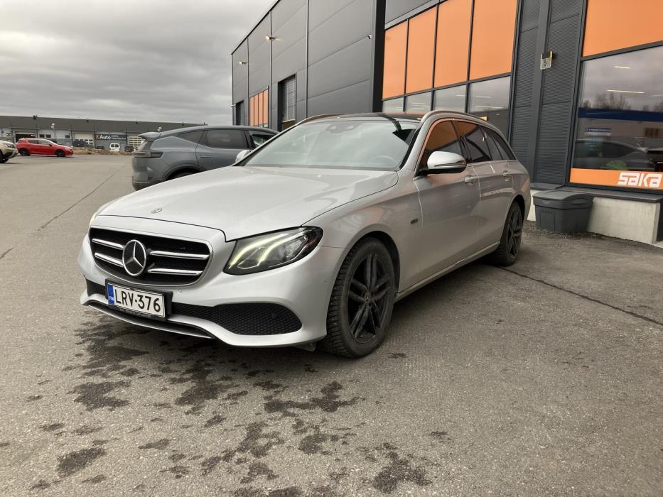 MERCEDES-BENZ E 2019