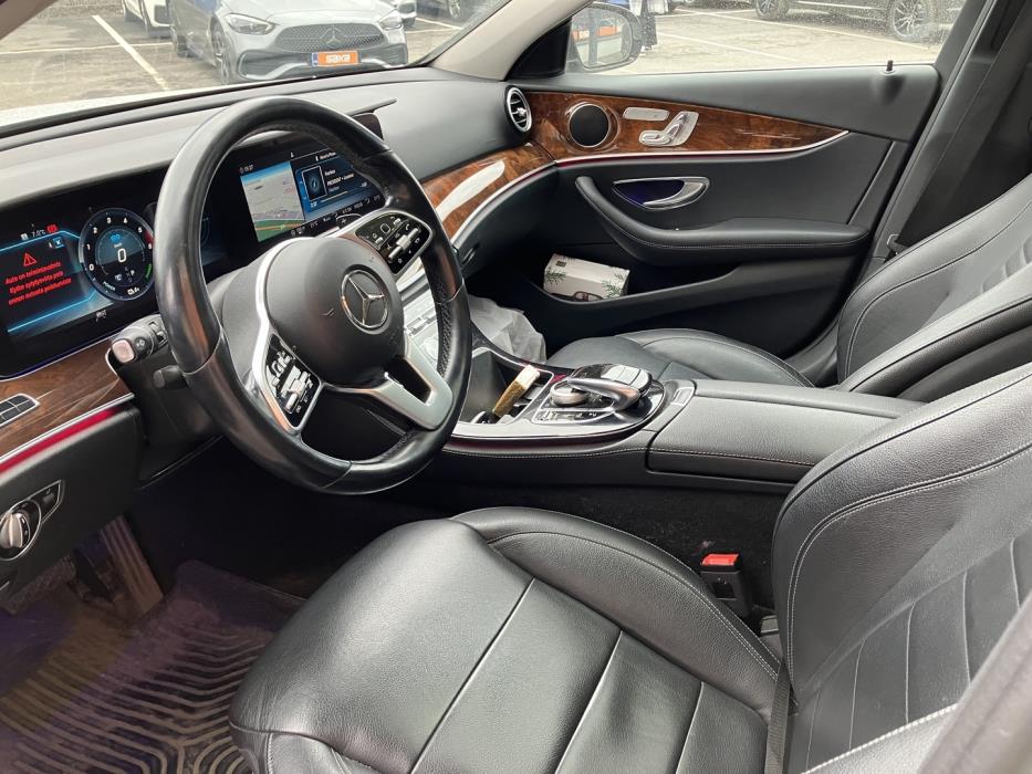 MERCEDES-BENZ E 2019