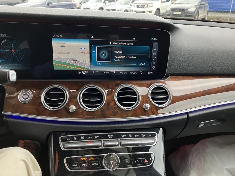 MERCEDES-BENZ E 2019