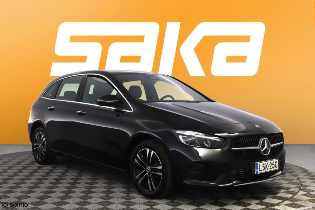 MERCEDES-BENZ B 2023