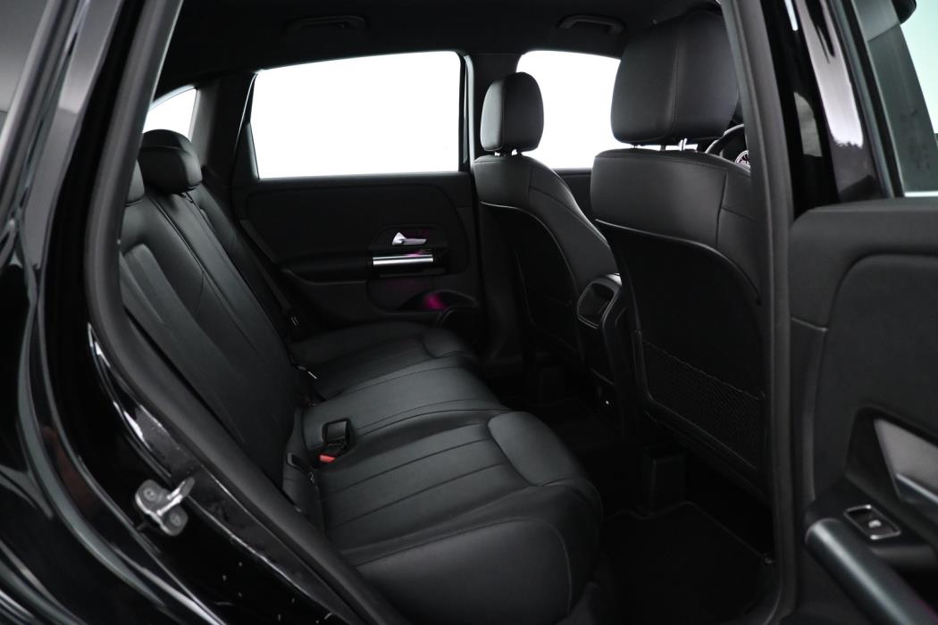 MERCEDES-BENZ B 2023